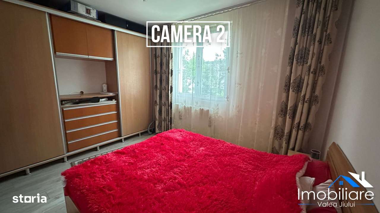 Apartament 2 camere – Petroșani str. Oituz - Imagine principală: 5/12