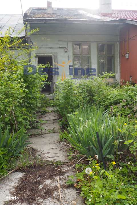 VAND CASA IN CENTRUL VECHI,DEJ,CURTE COMUNA,NECESITA RENOVARE - Imagine principală: 4/14