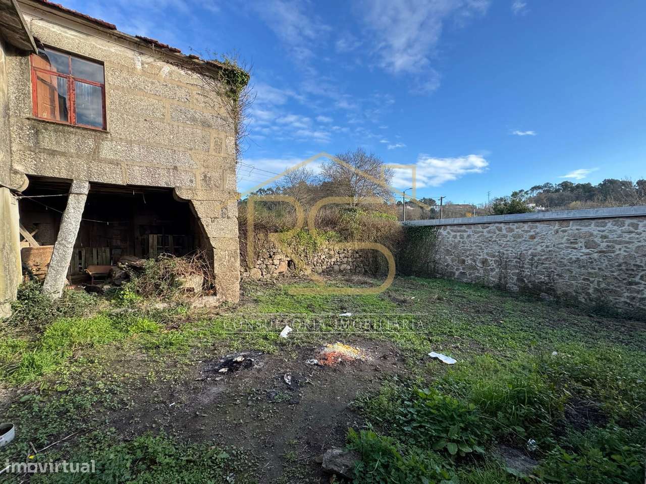 Moradia individual, para restauro | Landim, Famalicão - Grande imagem: 4/10