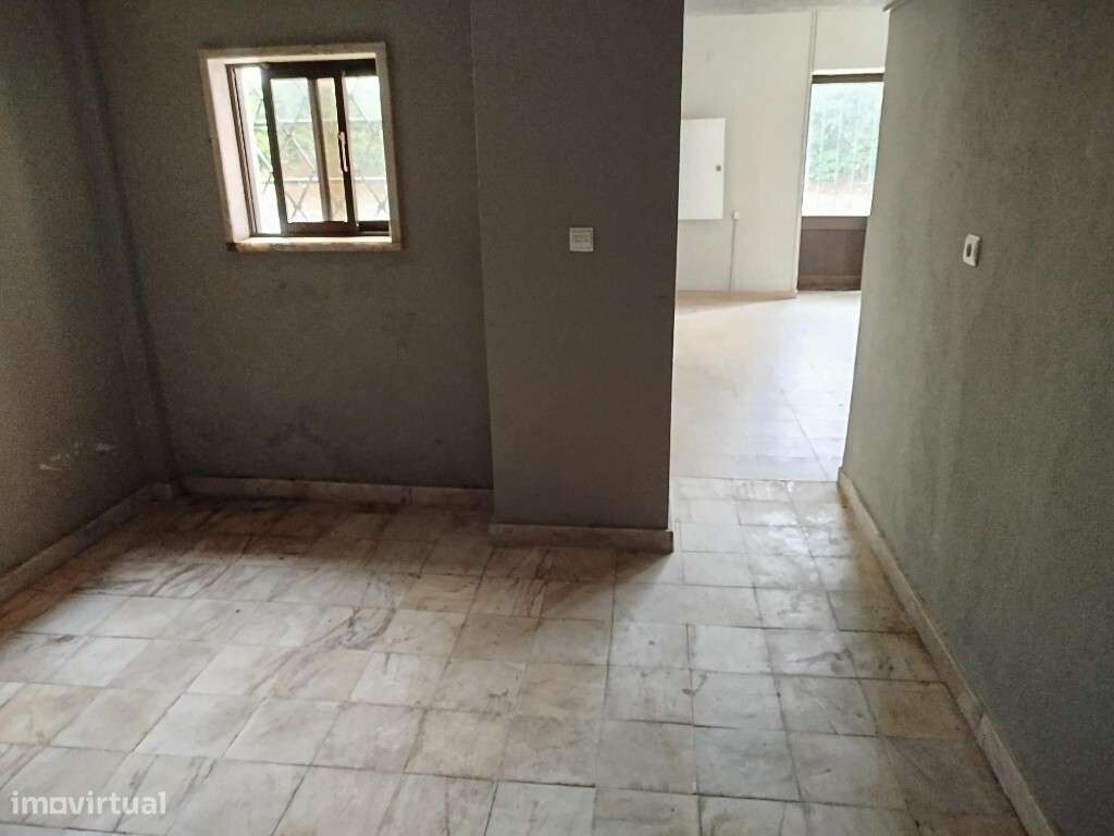 Loja para arrendar em Vila Verde - Terrugem - Sintra - Grande imagem: 4/5