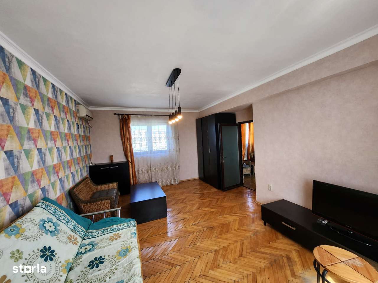 Ultracentral Ploiesti strada Tache Ionescu garsoniera 45 mp - Imagine principală: 2/8