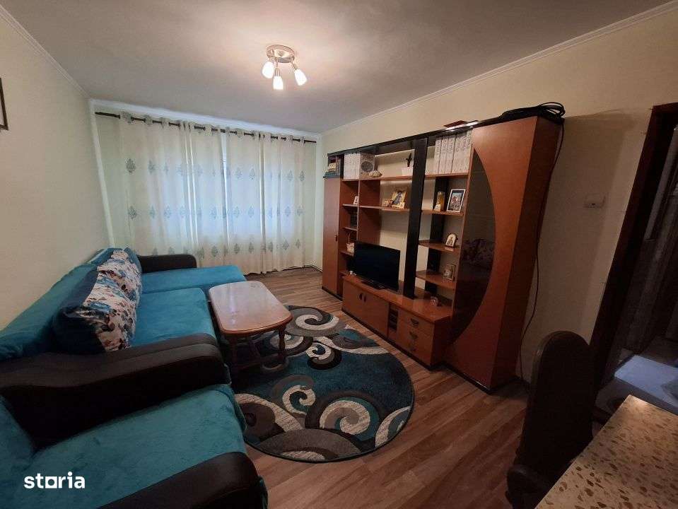 Comision 0 - Vanzare apartament 2 cam. decomandat, etaj 3, micro 12, T-12