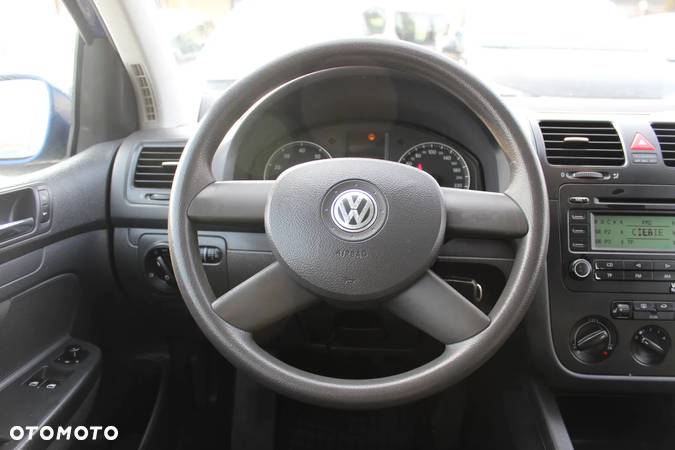 Volkswagen Golf V 1.6 Comfortline - 16