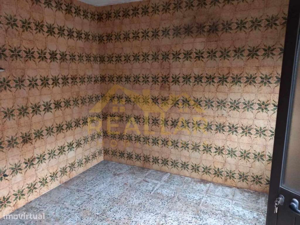 Moradia para restauro próxima da Praia em Vila do Conde - Grande imagem: 4/20