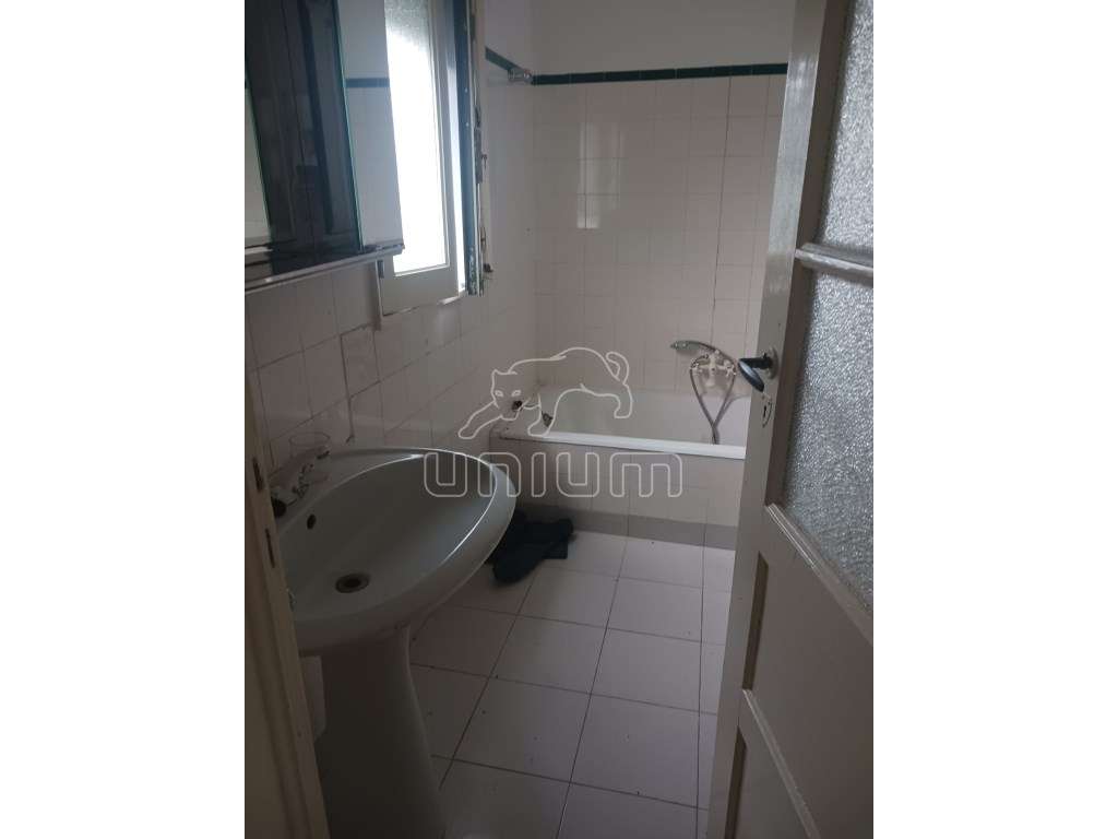 Moradia T3 perto do Rio Minho-8