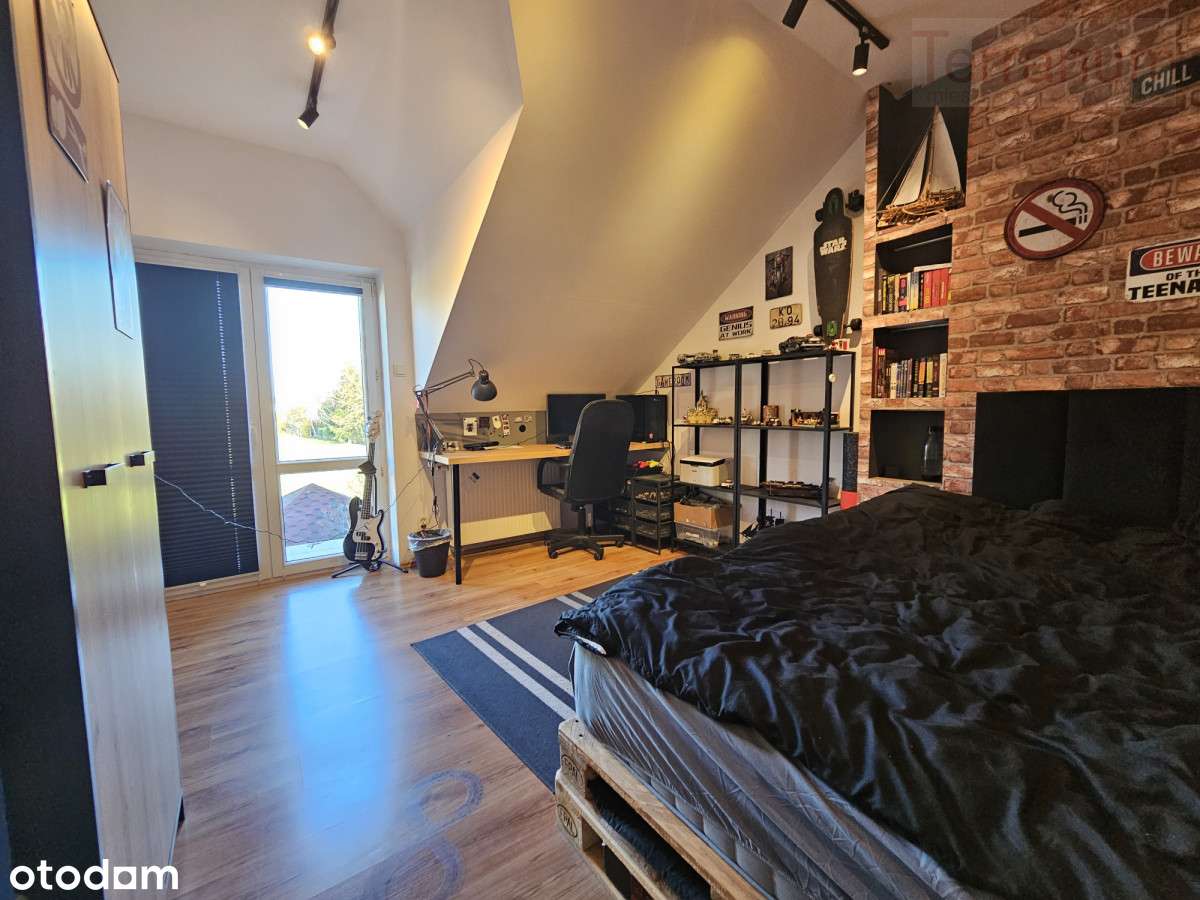 Dom (bliźniak) 4 sypialnie, 2 łazienki-8