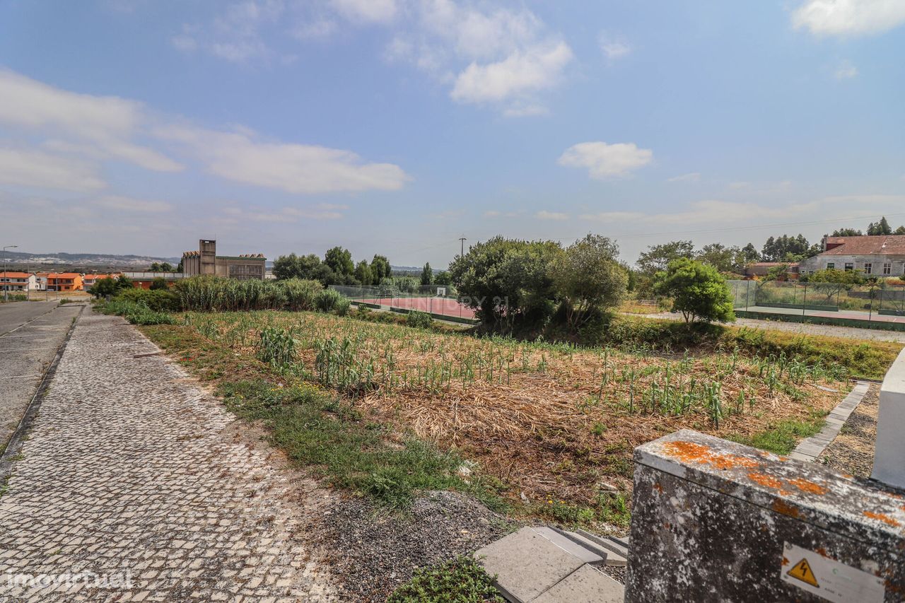 Lote de Terreno Urbano c/400 m2 na Boavista - Lavos - Figueira da Foz