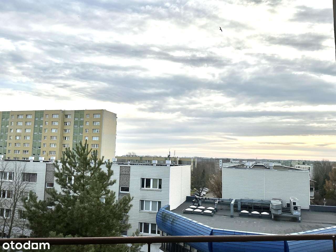 Przestronne  2-pok. 51,52m2, centrum, blisko PKP-10