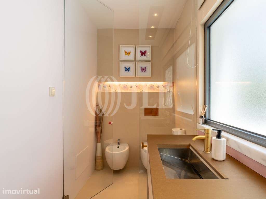 Moradia T5 com piscina, na Herdade da Aroeira, Almada-28