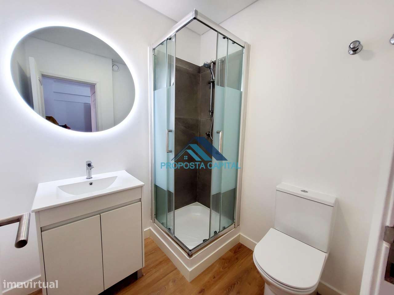 APARTAMENTO T3 TOTALMENTE REMODELADO | ESTRADA DA LUZ - COM GARAGEM-21