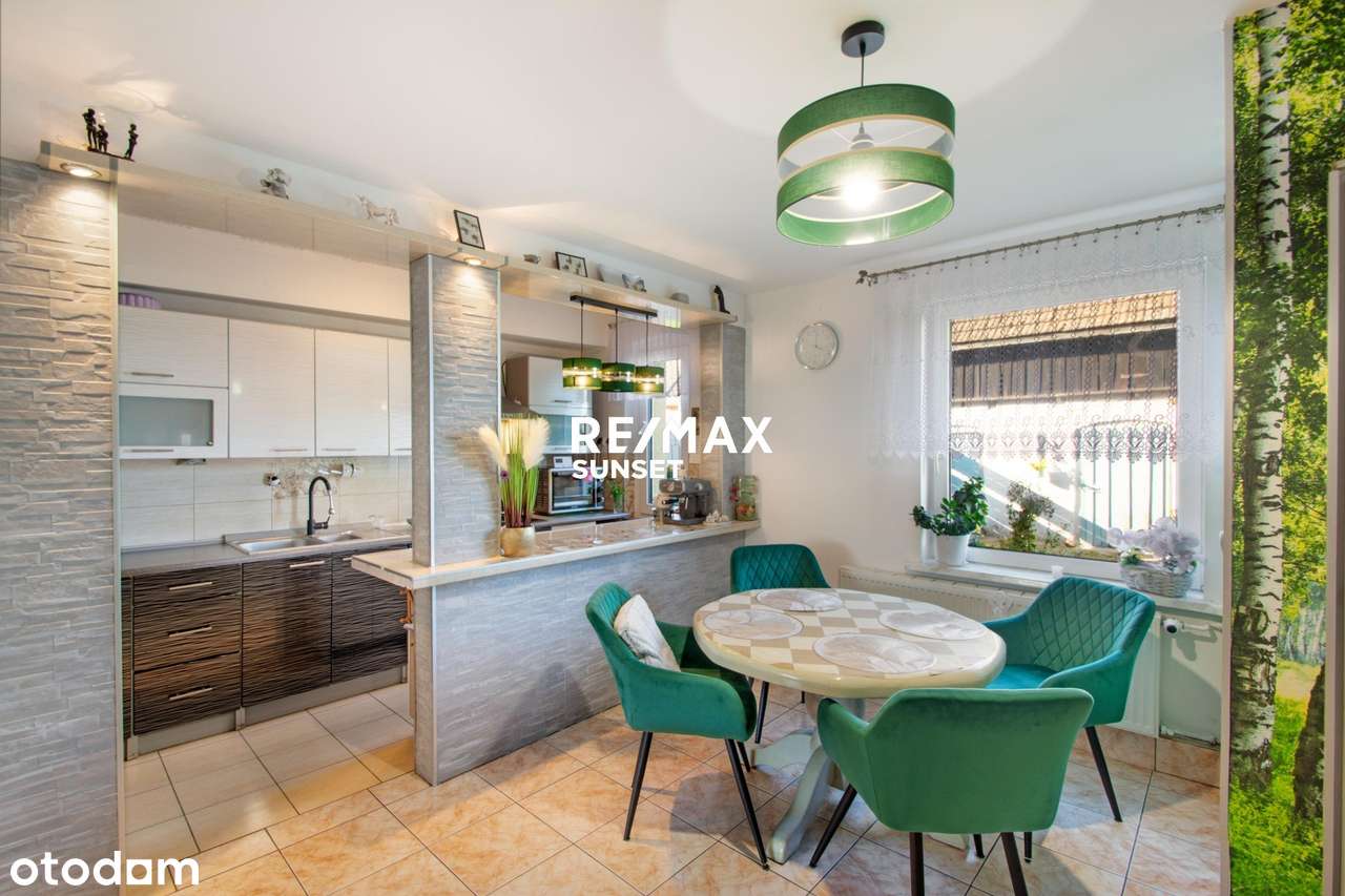 Uroczy dom z pięknym ogrodem i dwoma garażami - Pełny obrazek: 4/16