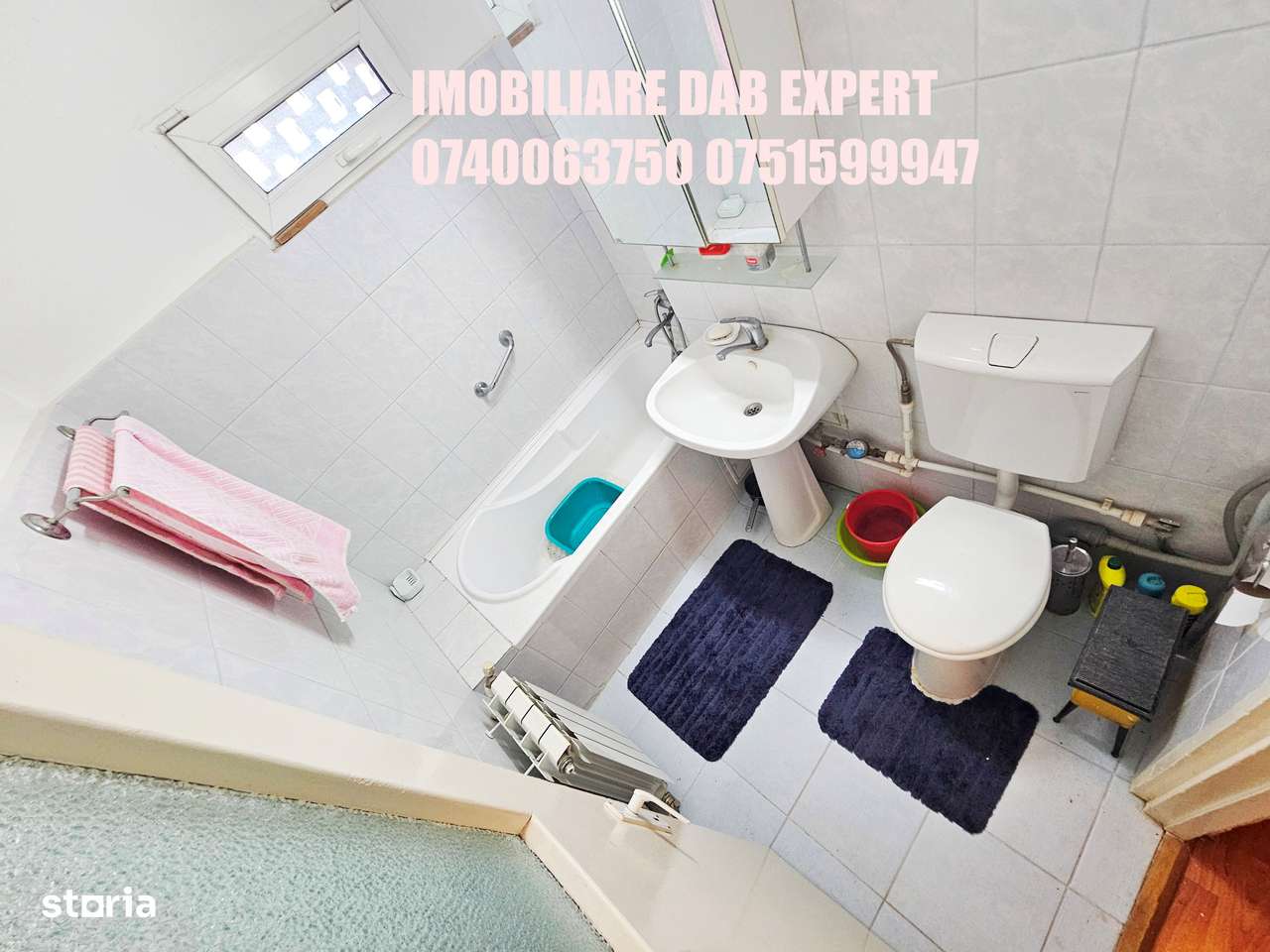 Apartament vanzare 3 camere ,cu balcon și bucătărie separată