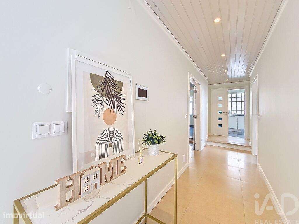 Moradia isolada T4 em Venda do Pinheiro e Santo Estêvão das Galés de 2 - Grande imagem: 5/27