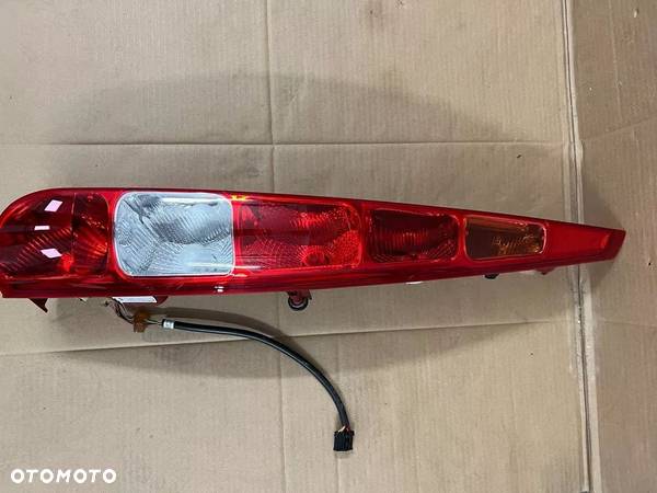 LAMPA PRAWA TYŁ CITROEN C8 LIFT 08-14 - 1