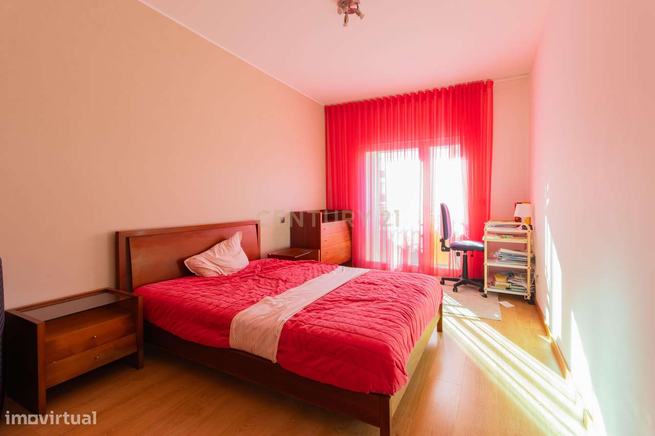 Apartamento T3 em Leiria com Vista Panorâmica e Garagem - Grande imagem: 2/21