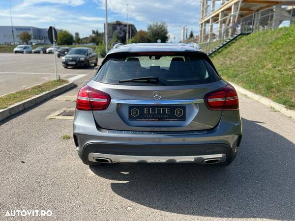 Mercedes-Benz GLA 200 d 4MATIC Aut. - 10