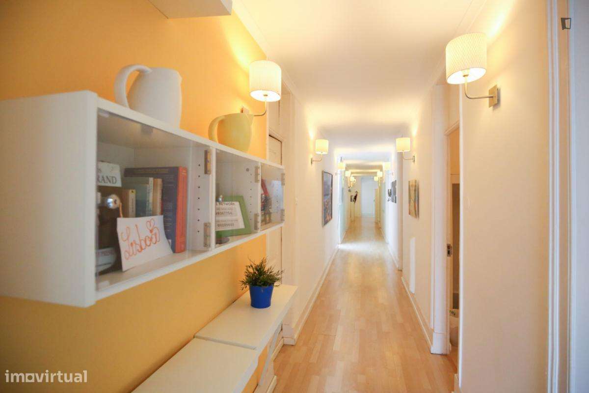 Quarto - localizado em Entrecampos Lisbon - Grande imagem: 2/7