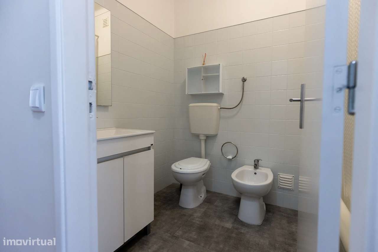 Apartamento T3 no Centro de Alcobaça-13