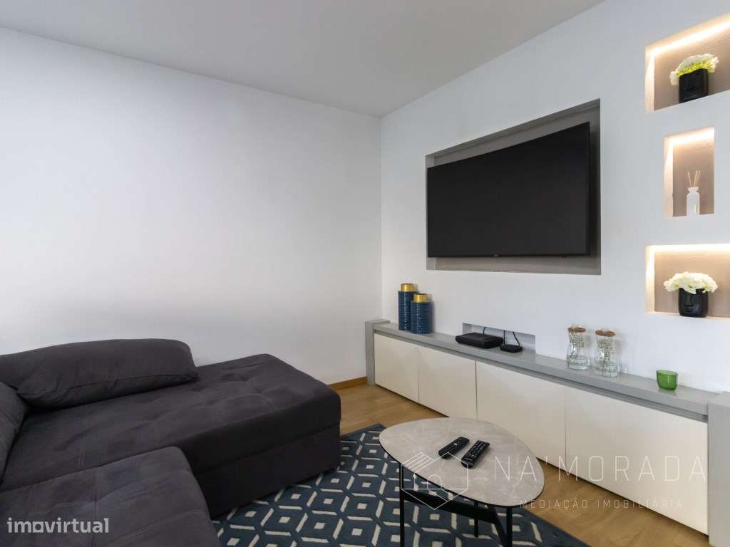 Andar de Moradia T-3 em Mozelos - Santa Maria da Feira - Grande imagem: 2/55