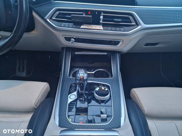 BMW X7 M50d sport - 15