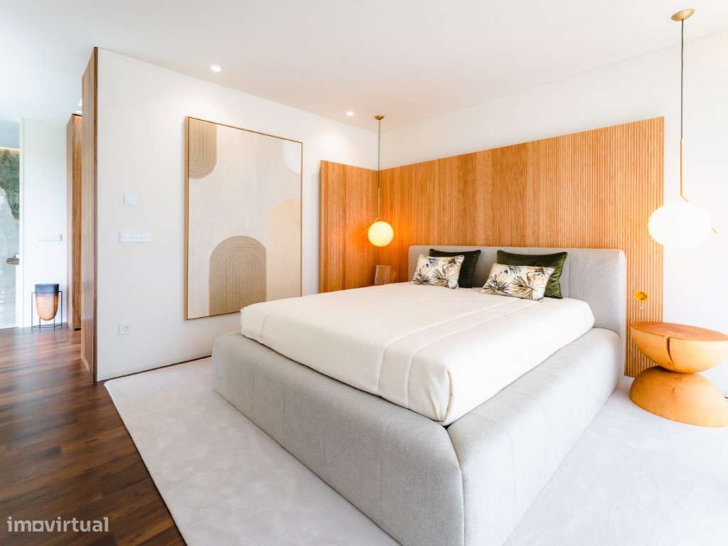 Moradia de extraordinária qualidade junto à lagoa, golfe e praia-23