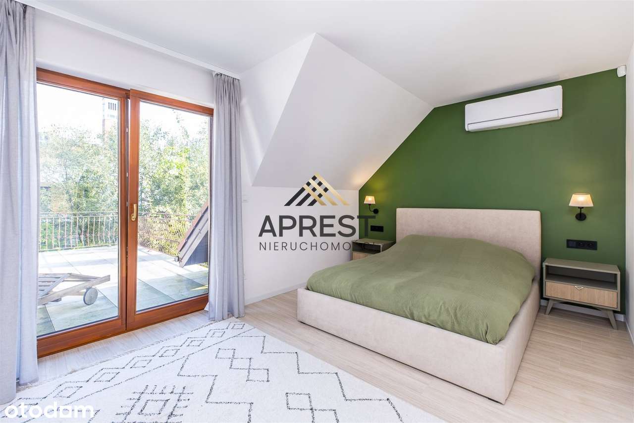 Wyjątkowy dom w Borku Fałęckim z ogrodem-12