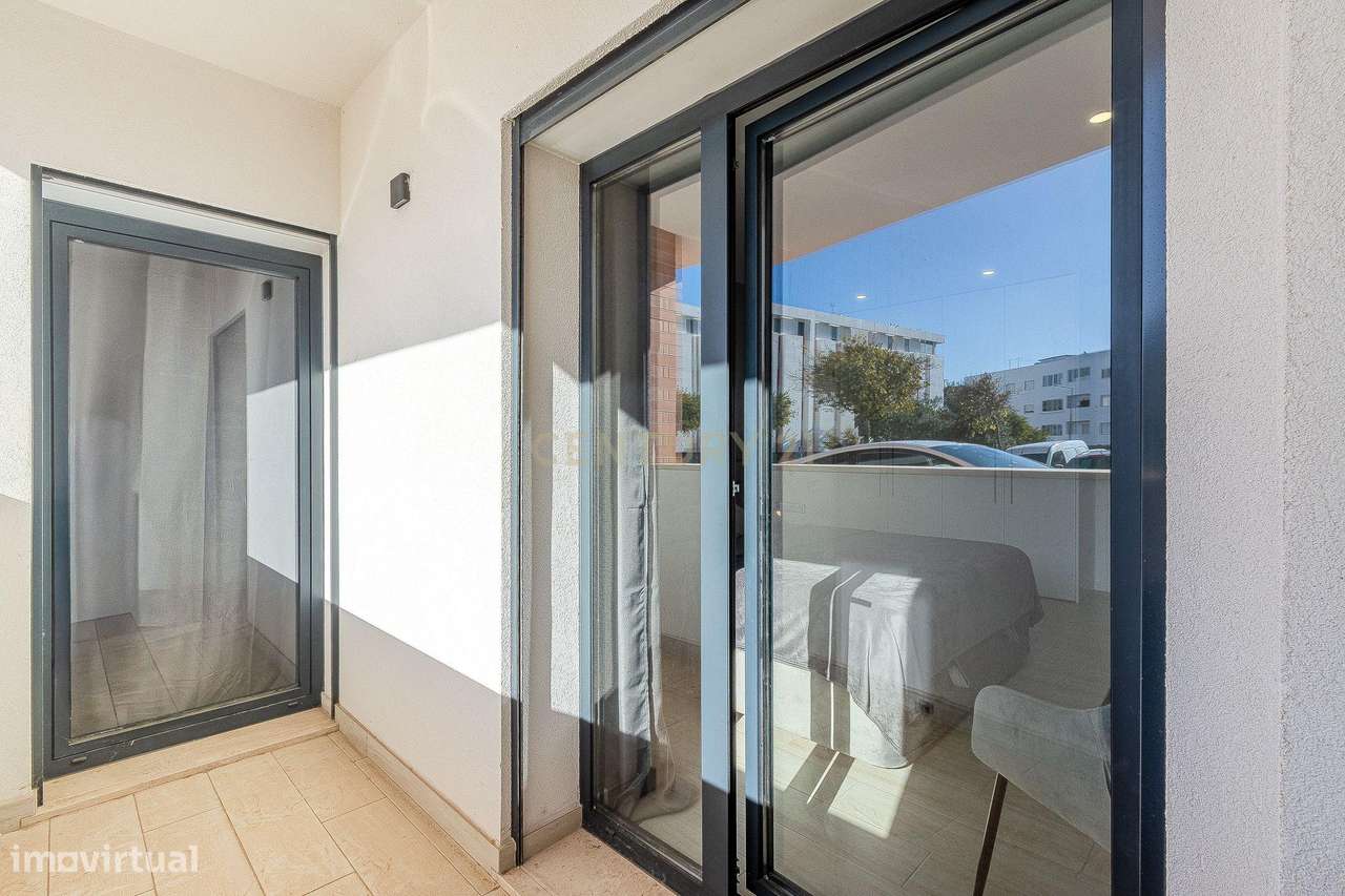 Luxuoso Apartamento de 3 Quartos novo com um Grande Terraço e Estacion-25