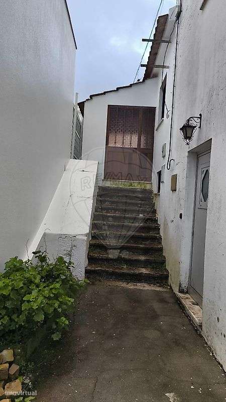 Moradia T1 para venda - Grande imagem: 2/9