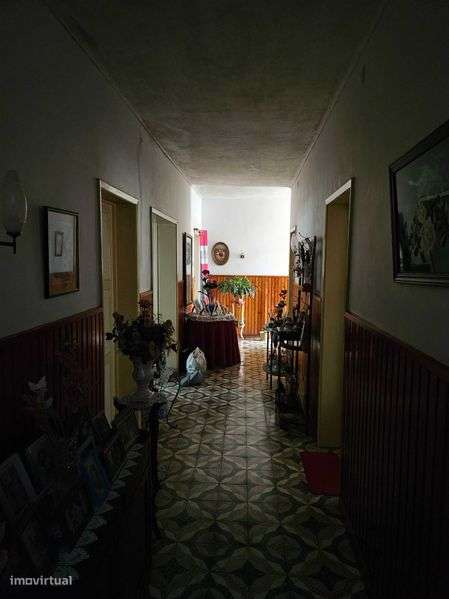 Moradia V4 com quintal - Grande imagem: 5/12