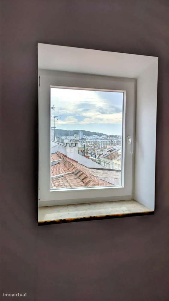 Apartamento T2 no vibrante bairro de Benfica-6