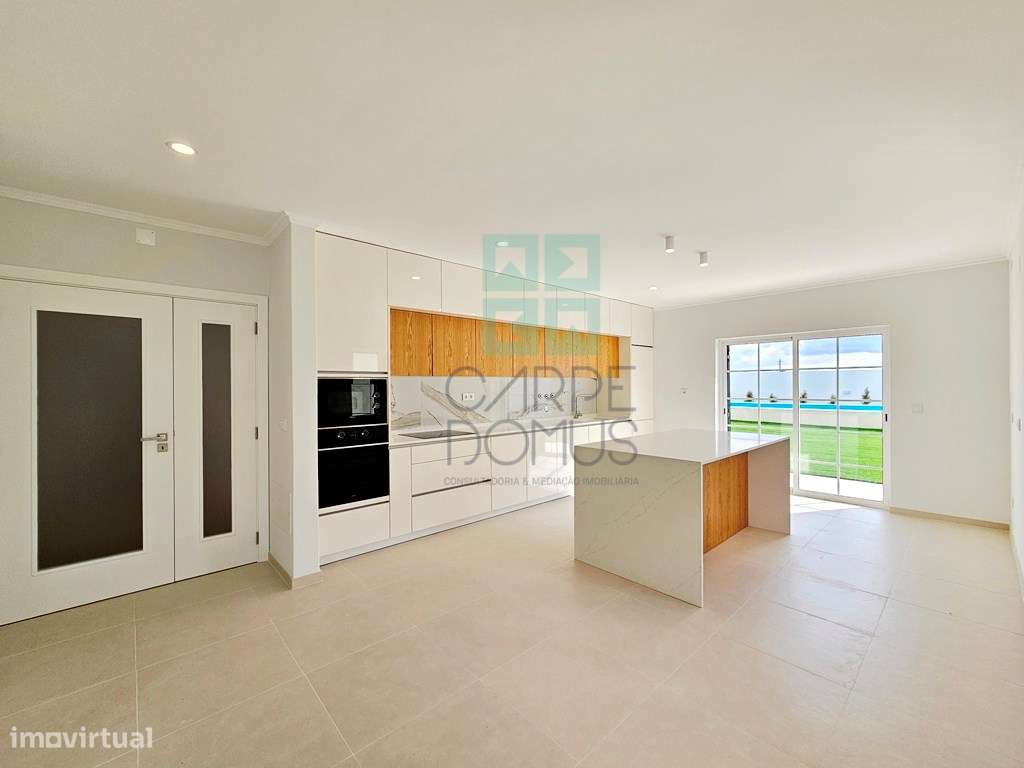 Excelente nova moradia T5 com piscina, em lote 7580m2, em Alpiarça,...-1