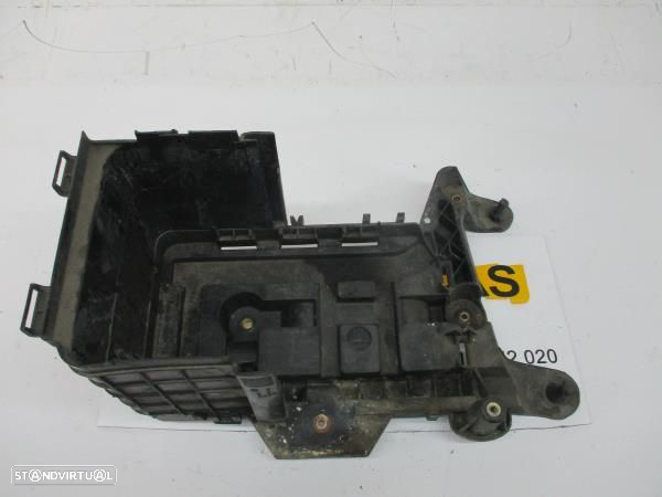 Suporte Bateria Volkswagen Caddy Iii Caixa (2Ka, 2Kh, 2Ca, 2Ch) - 4