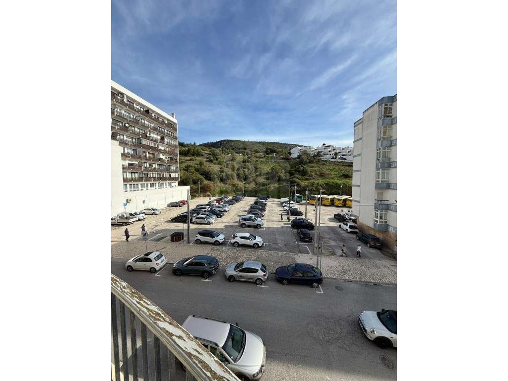 Apartamento T2 no Centro de Sesimbra-15