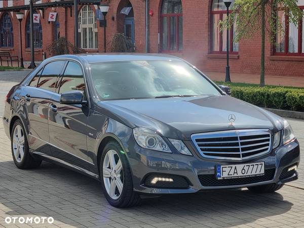 Mercedes-Benz Klasa E 350 CDI BlueEff Avantgarde - 6