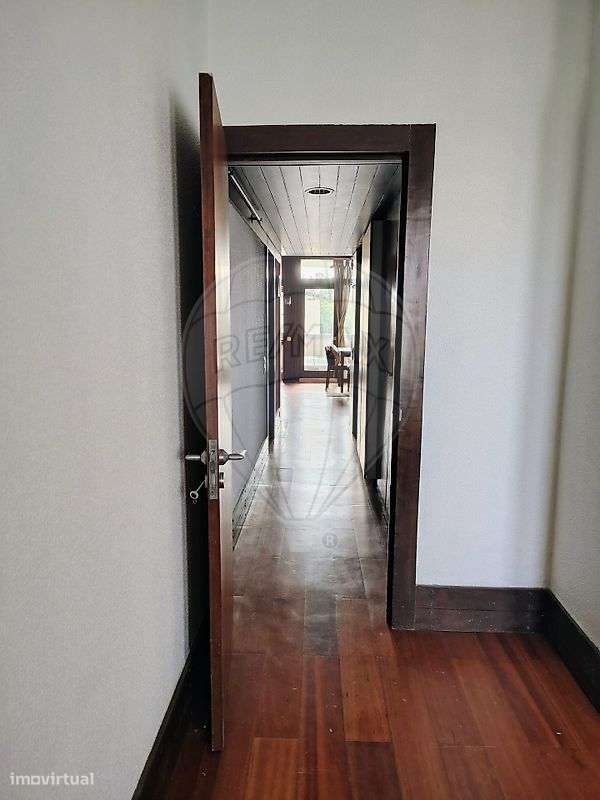 Apartamento T1 para arrendamento - Grande imagem: 2/22