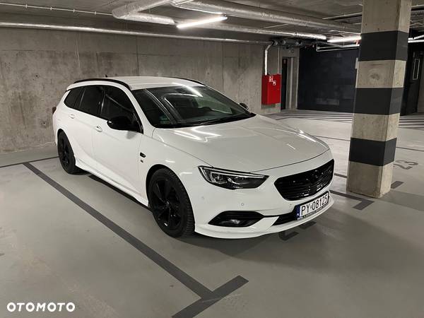 Opel Insignia Sports Tourer 2.0 Diesel Exclusive - 1