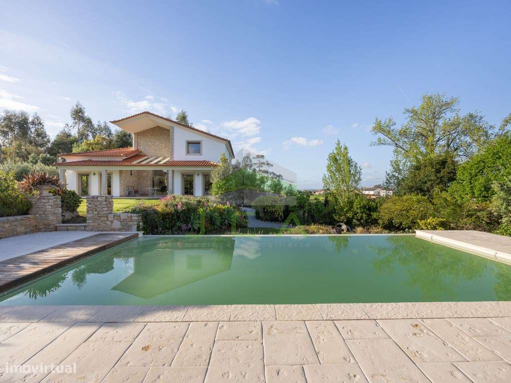 Moradia com terreno e piscina a 3km da Batalha-16