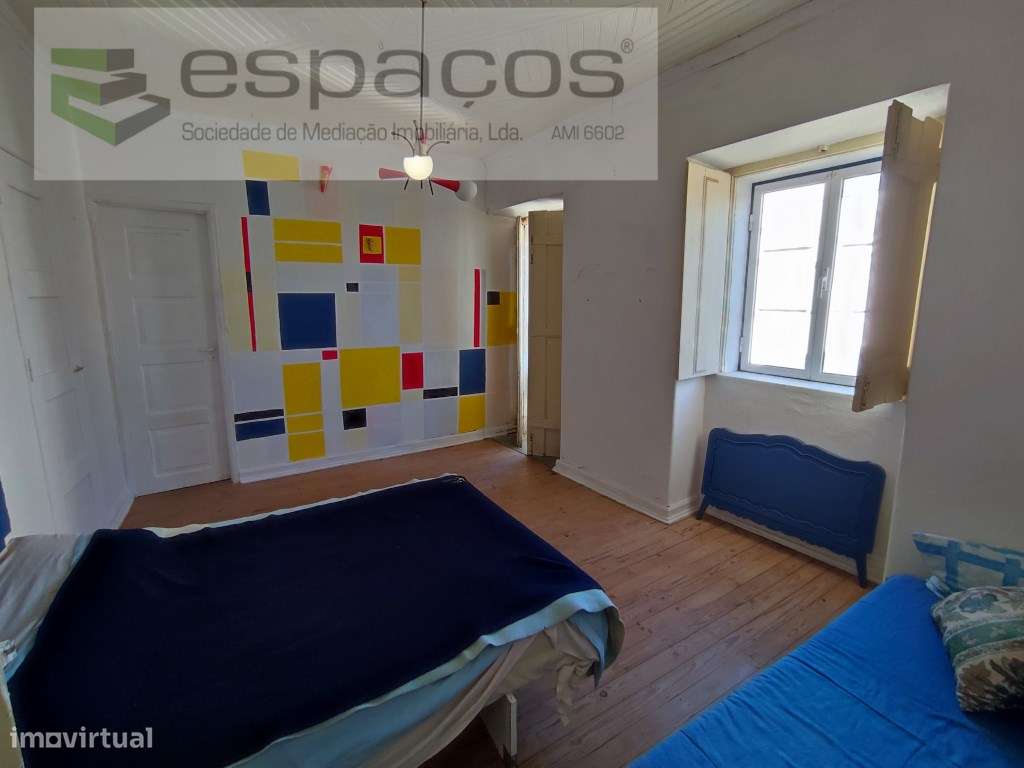 Moradia de 2 pisos com comércio - Fratel - Grande imagem: 5/26