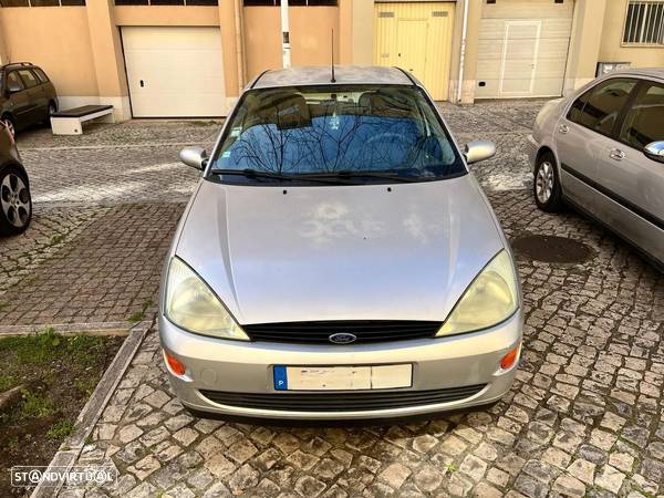 Ford Focus 1.6 Ambiente - 12