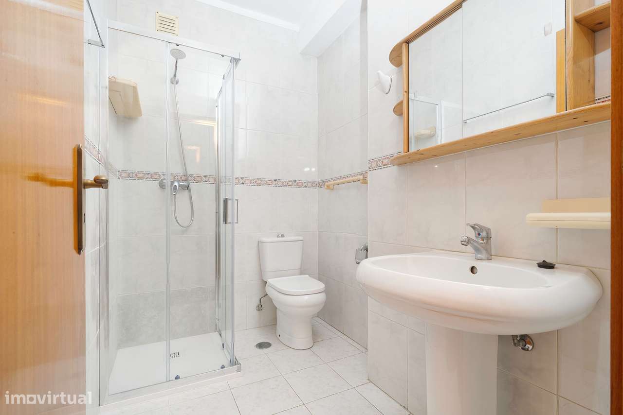 Apartamento T3 para venda na Rua Germão Galharde - São Victor, Braga-9