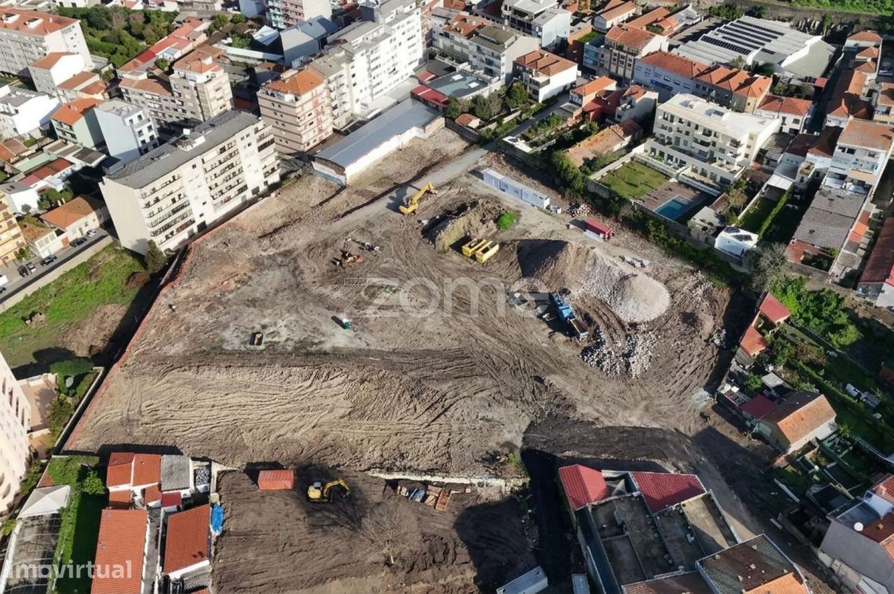 OPORTO PLAZA | Exclusivo T2 com Varanda em Paranhos, Porto-9