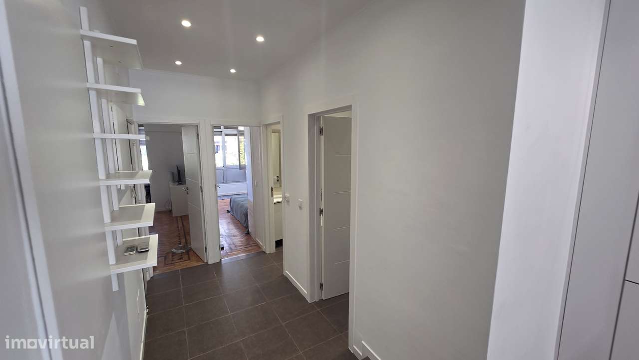 T3 Premium Remodelado no centro de lisboa com terraço Privado-17