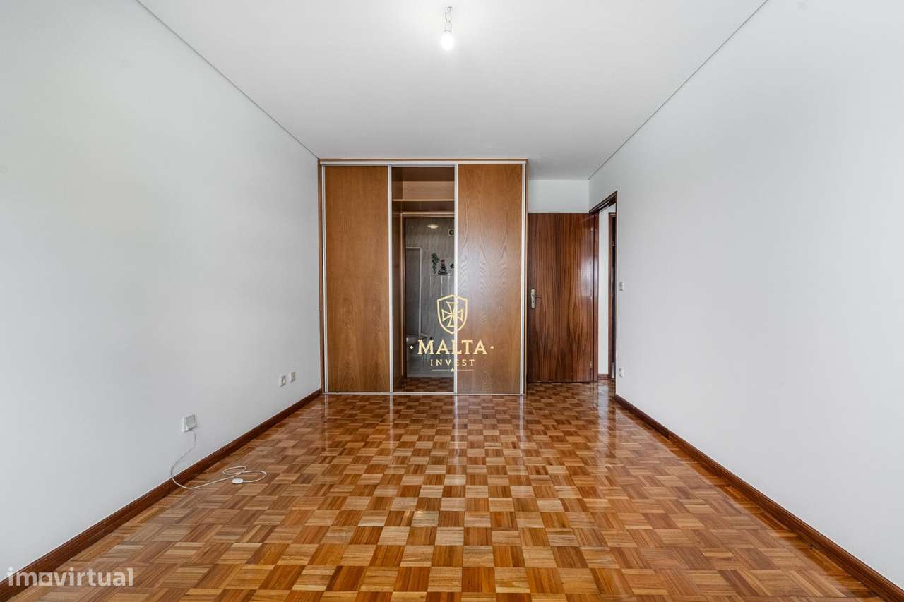 T3 com Garagem em Zona Privilegiada de Maximinos – Braga-19