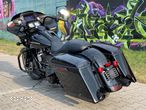 Harley-Davidson Touring Road Glide - 2