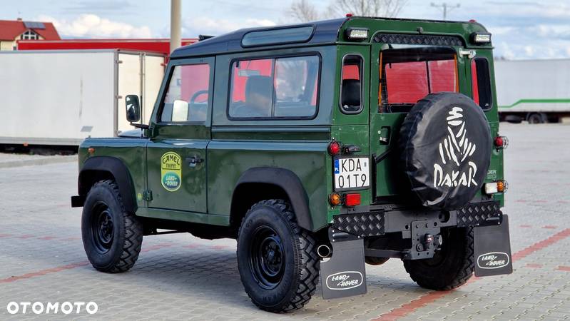 Land Rover Defender 90 2.5 TDI - 37