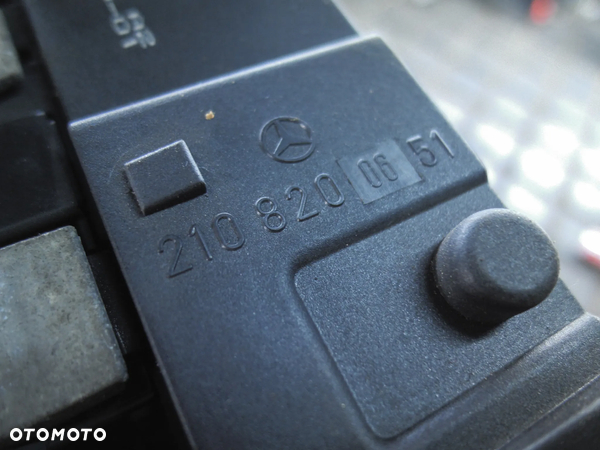 Dekor Panel przycisków Mercedes W210 E KLASA LIFT  2108200651 - 3