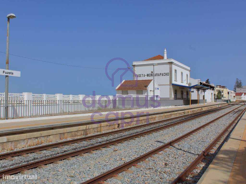 Moradia T2 + 2 com quintal e vista mar em Fuzeta-48