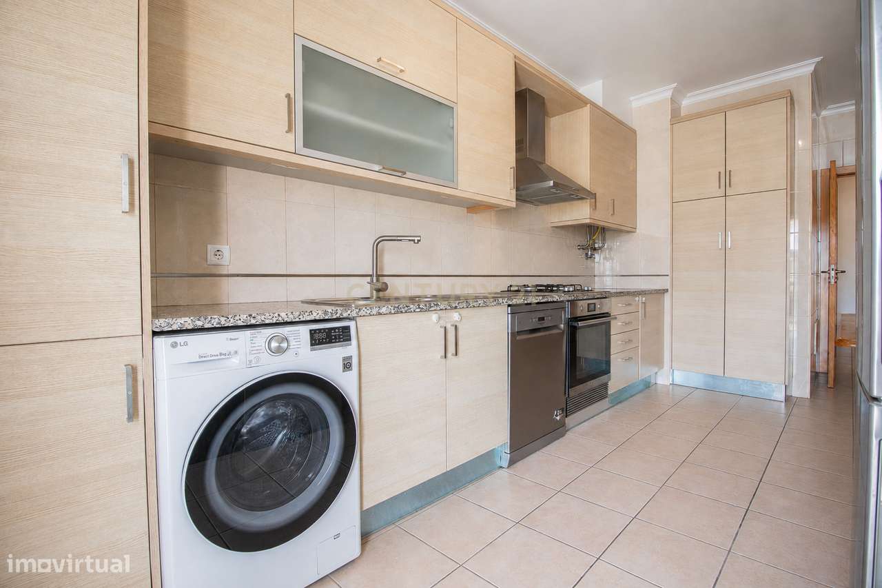 Apartamento T3 com garagem dupla na Estrada de Mira – Figueira da Foz-9