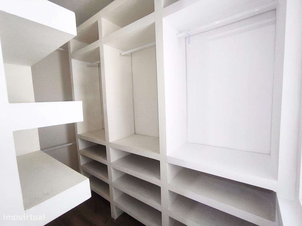 T3 Remodelado Junto á Escola Secundária da Amadora (Liceu)-20