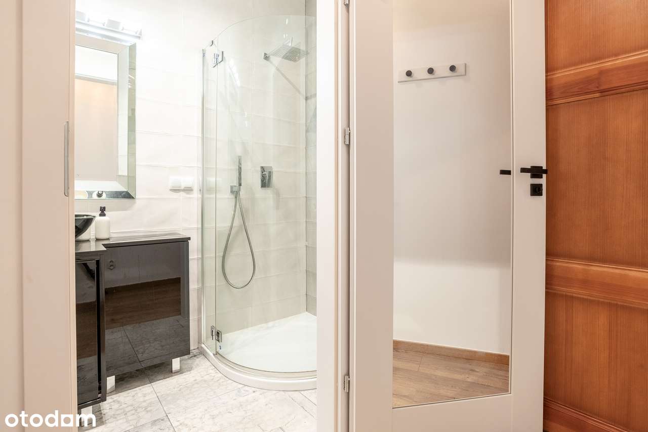 Apartament w centrum  w pięknej kamienicy-7